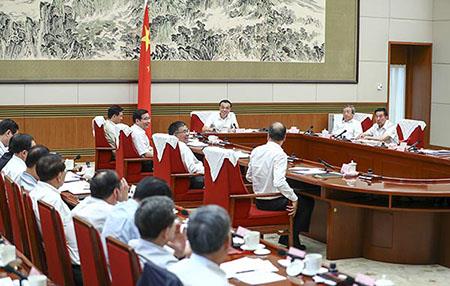 Manufacturing Upgrades and Economic Restructuring with Chinese Premier Li Keqiang1.jpg